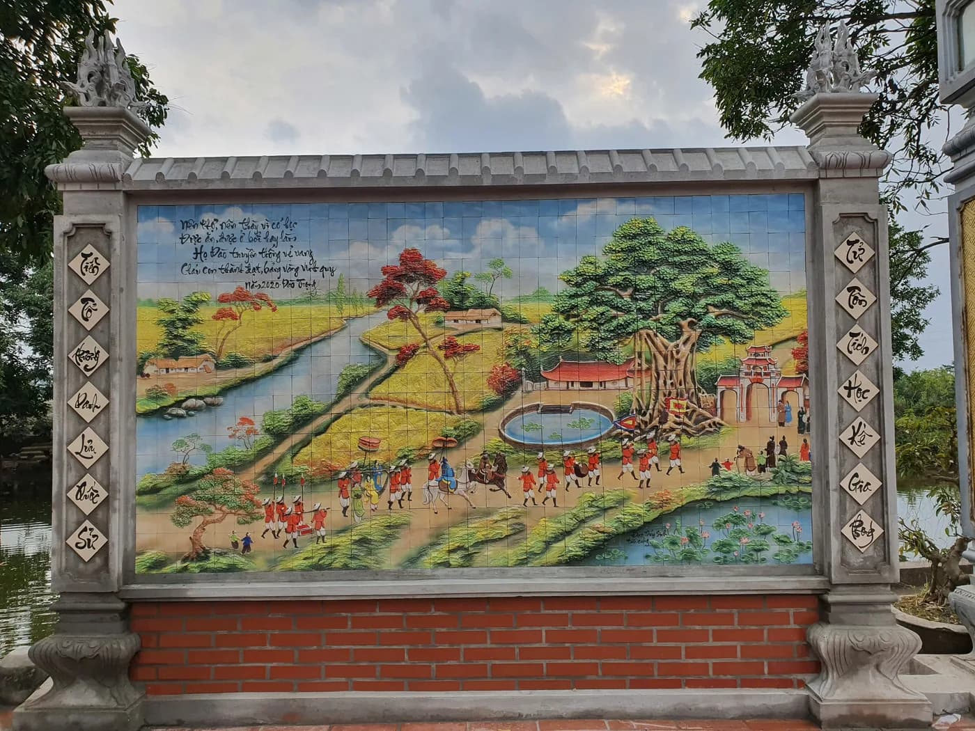 Đại Tranh Gốm Mosaic Đắp Nổi- Mẫu Bình Phong Đại Cát. - Tranh Ghép Mosaic